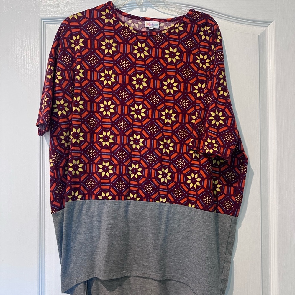 LuLaRoe top